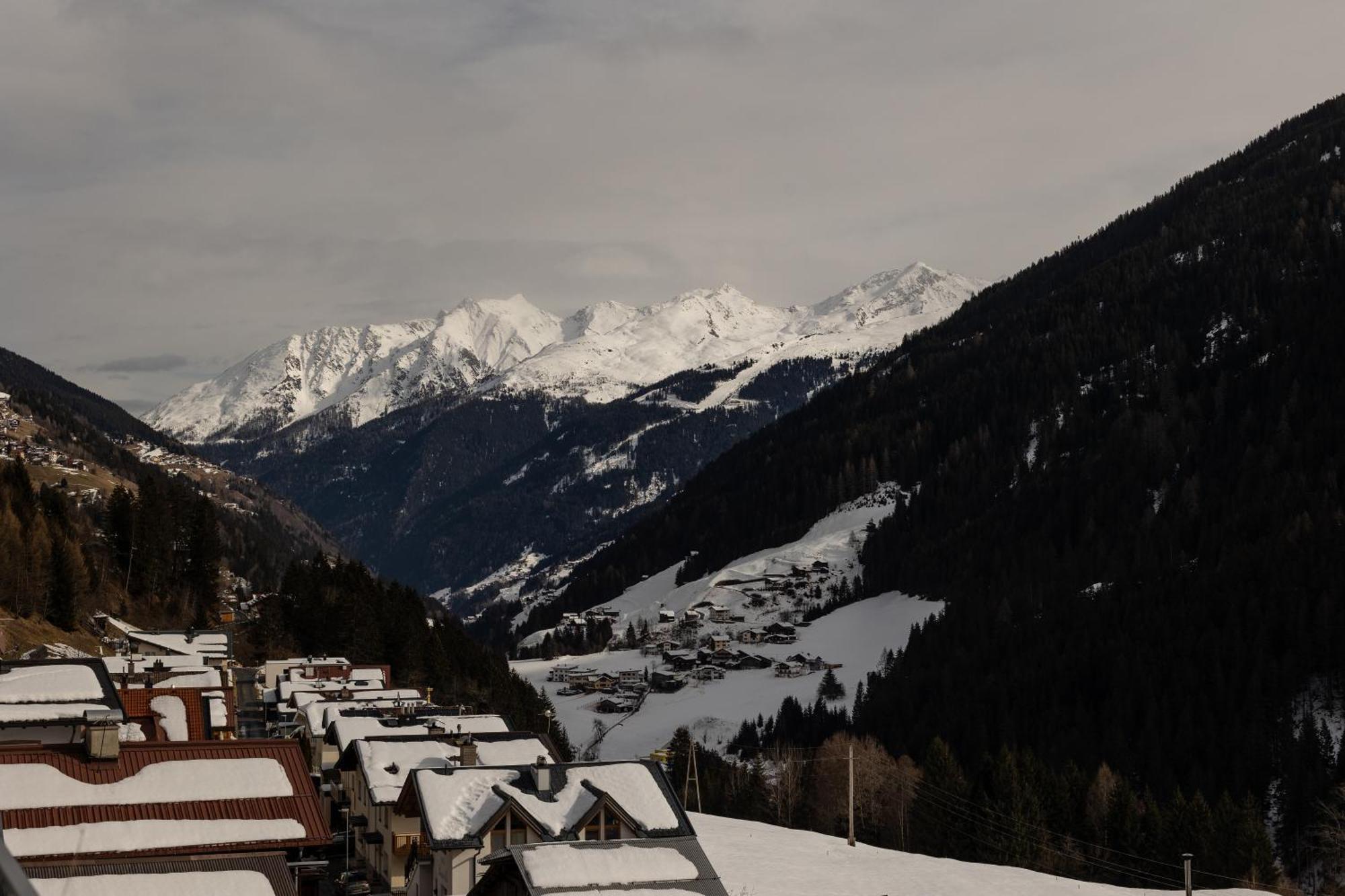 Mountain Chalet Kappl - Luxury - Near Ischgl - Panorama Mountain View - Penthouse & Chalets Kamer foto